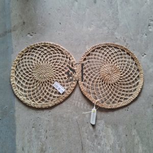seagrass plate charger